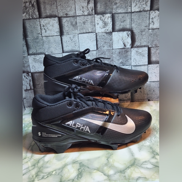 Nike Alpha Menace 4 Pro Football Cleats Black Silver Men's Size 11.5 - Picture 1 of 9